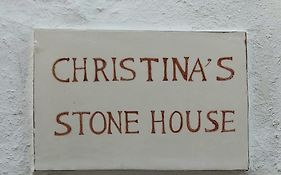 Christina'S Stone House Apartment