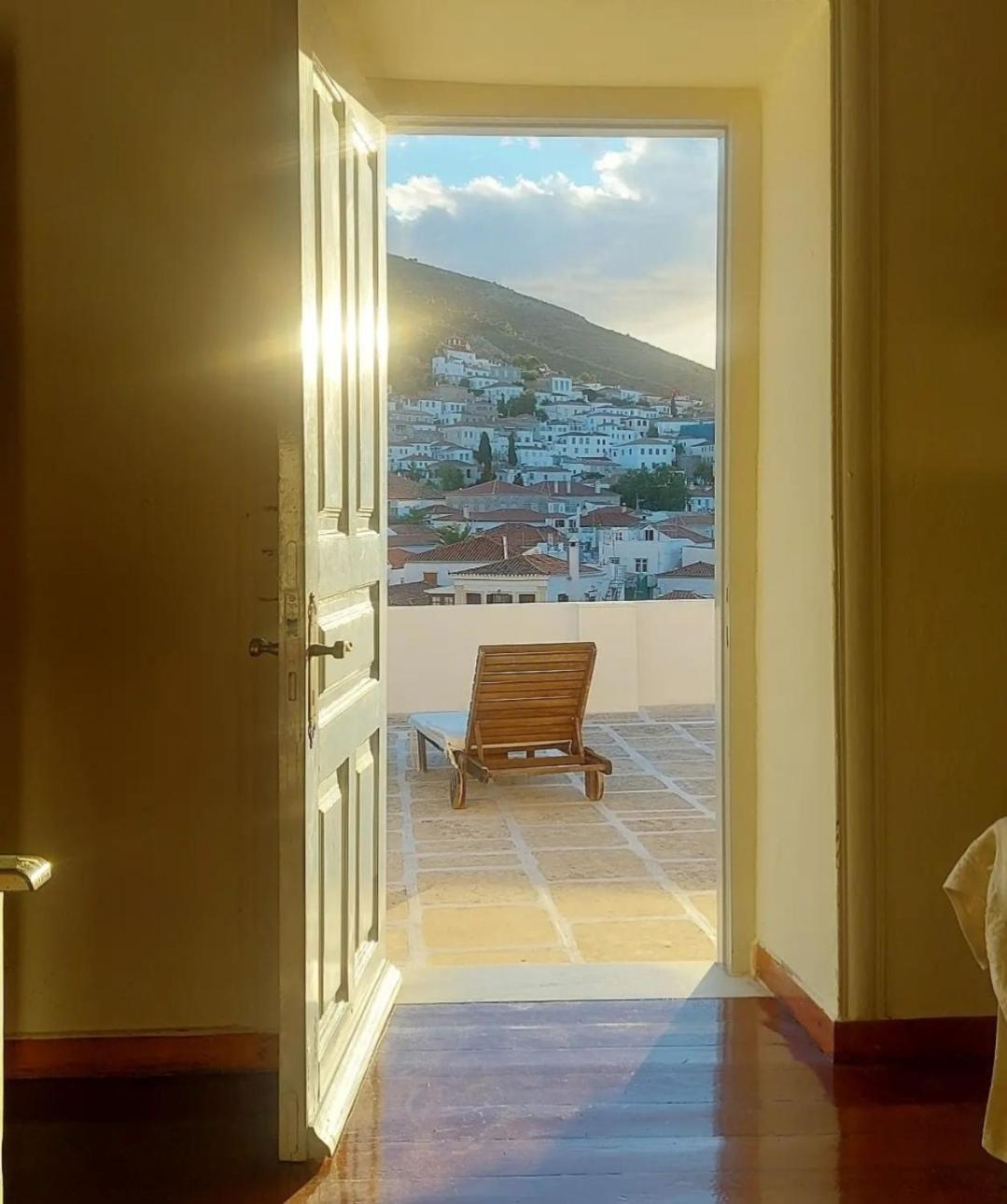 Christina'S Stone House Apartment Hydra  Extérieur photo
