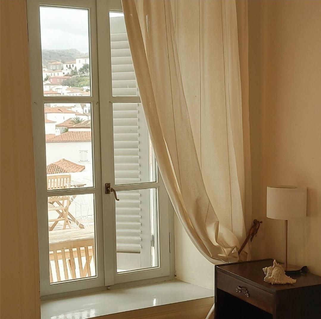 Christina'S Stone House Apartment Hydra  Extérieur photo
