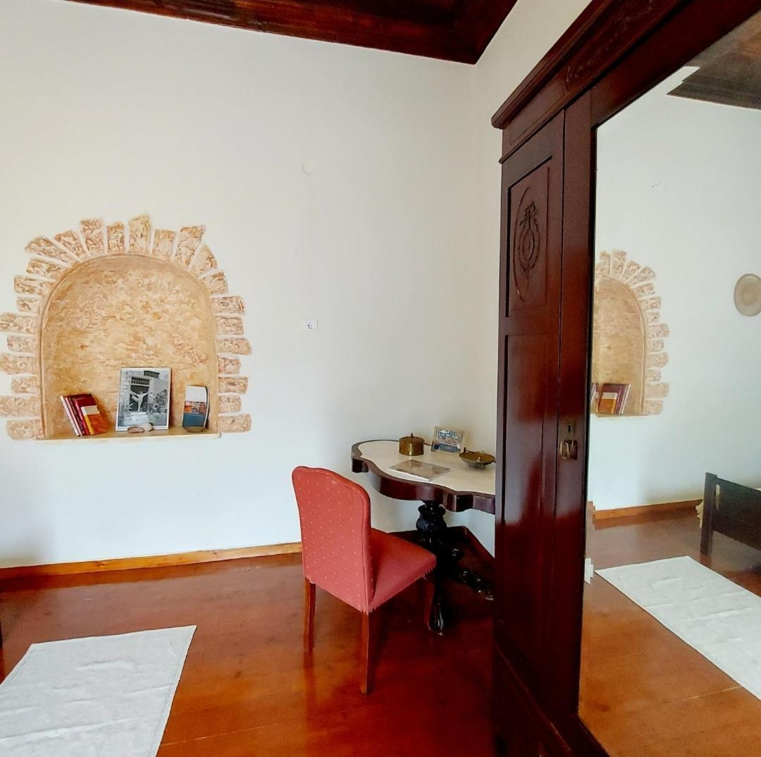 Christina'S Stone House Apartment Hydra  Extérieur photo